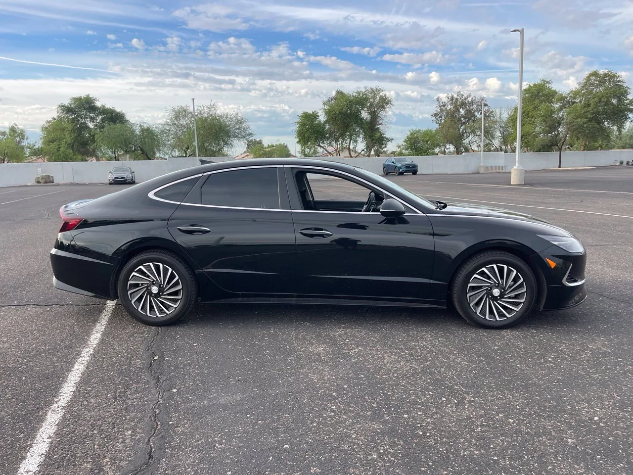 Used 2023 Onyx Black Hyundai SEL image 6