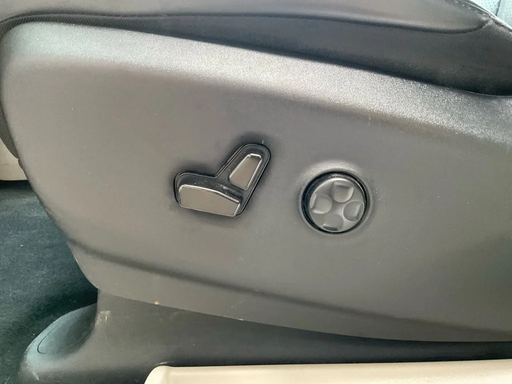 Used 2023 Blue Chrysler Touring L image 34