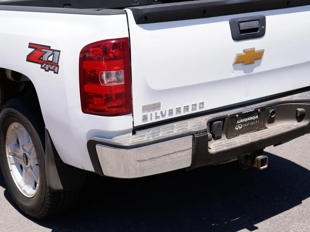 Used 2012 Summit White Chevrolet LT image 10