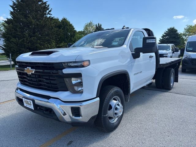 2025 Chevrolet Silverado 3500 HD Chassis Cab Work Truck