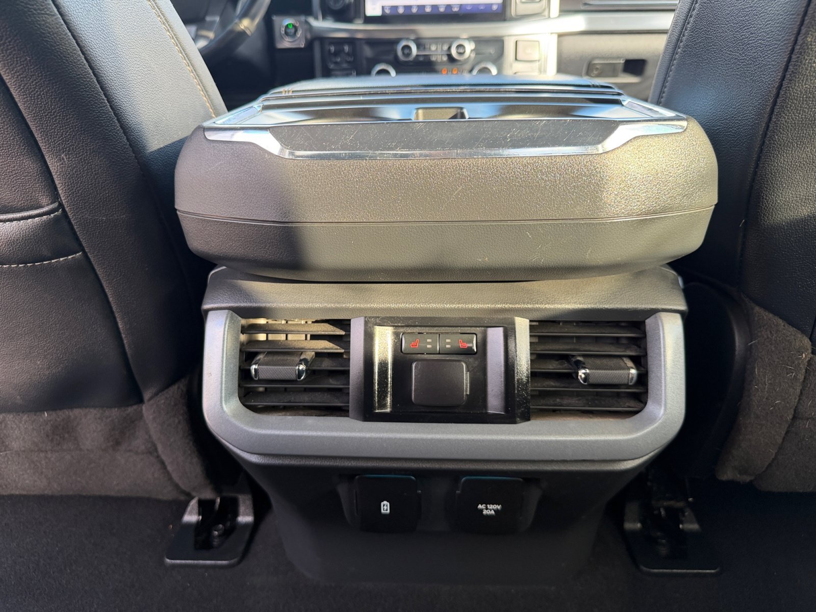 Certified Used 2023 Avalanche Gray Ford LARIAT image 23