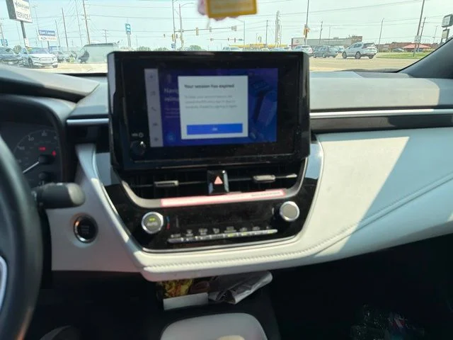 Used 2024 Ice Toyota SE image 13