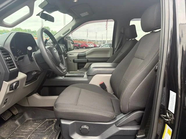 Used 2020 Black Metallic Ford XL image 19
