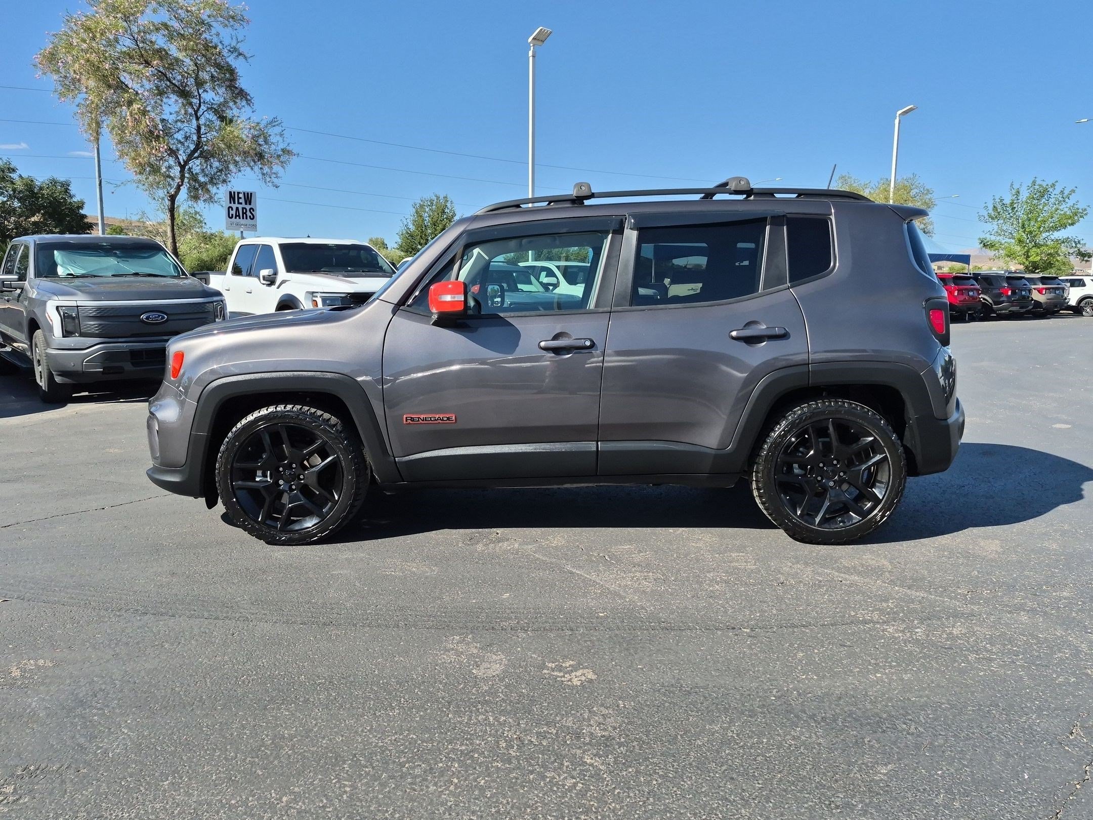 Used 2020 Granite Crystal Clearcoat Metallic Jeep Orange Edition image 6