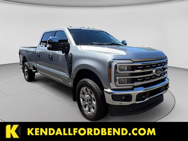 Used 2023 Silver Ford Lariat image 7