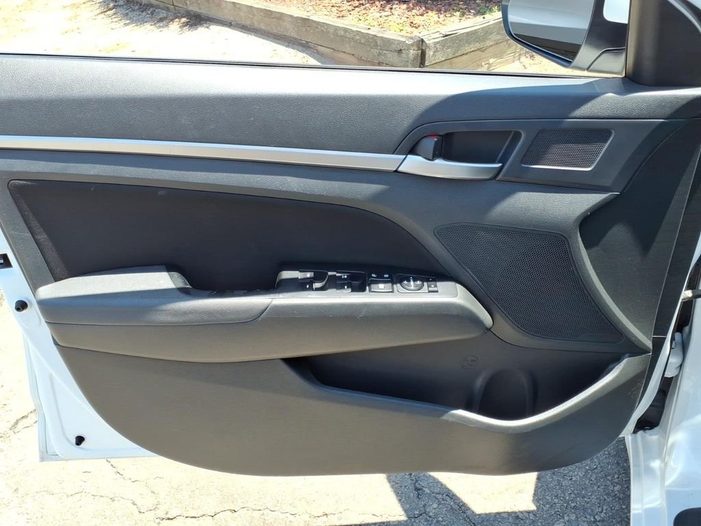 Used 2020 Quartz White Pearl Hyundai SEL image 6