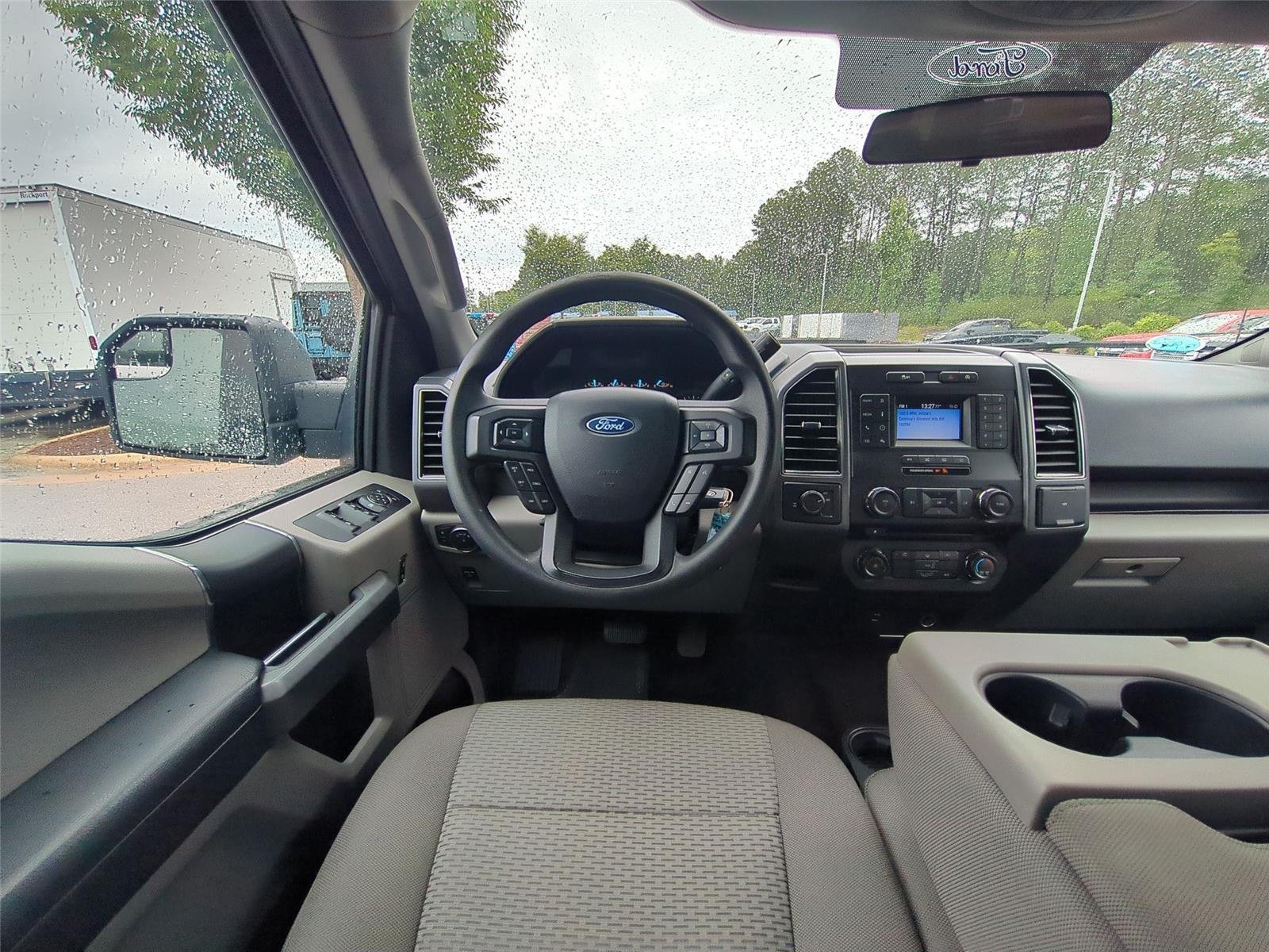 Used 2018 Oxford White Ford XLT image 31
