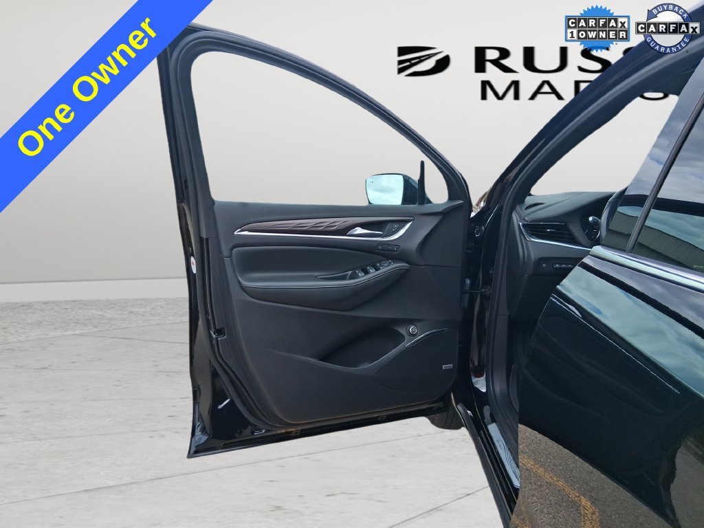 Used 2023 Black Buick Avenir image 32