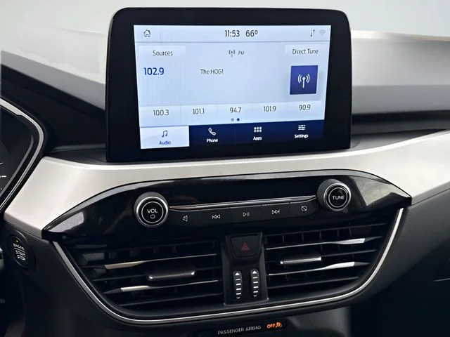 Used 2022 Gray Ford SE image 16