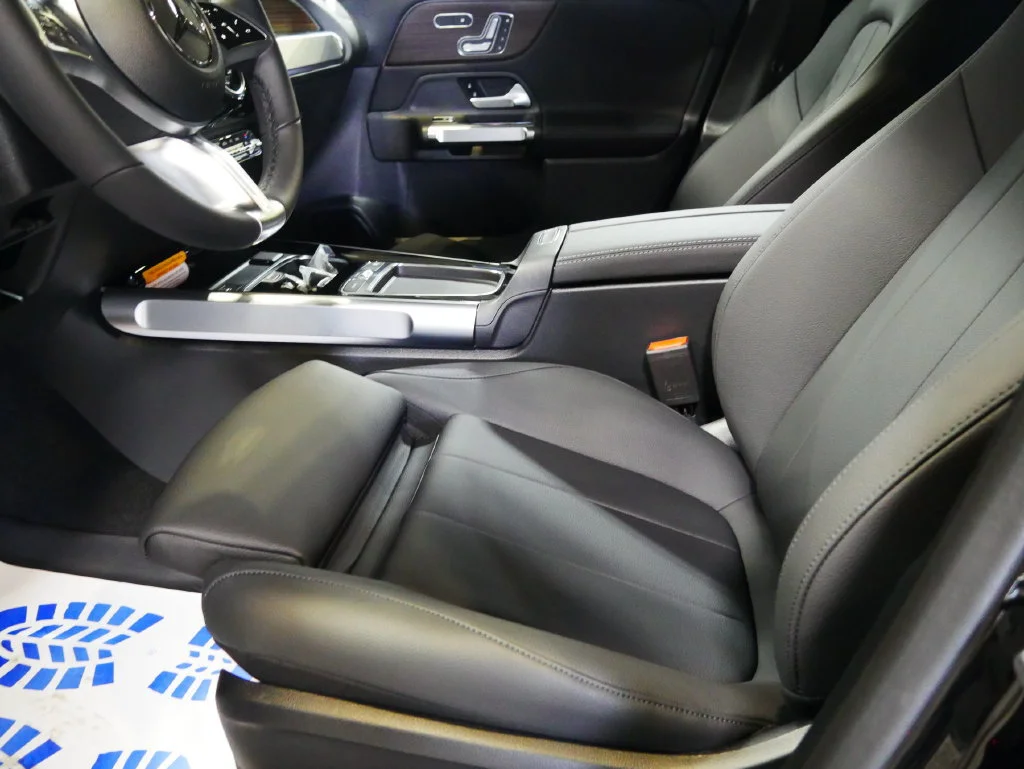 New 2026 Night Black Mercedes-Benz GLB 250 image 14
