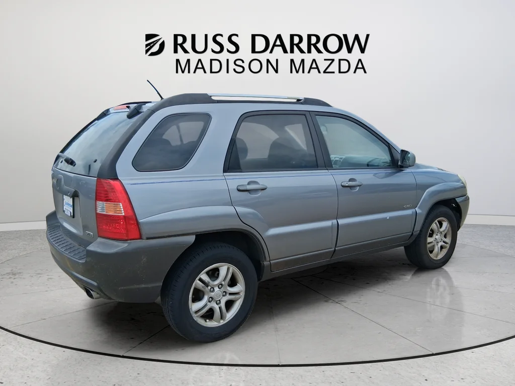 Used 2005  Kia  image 5