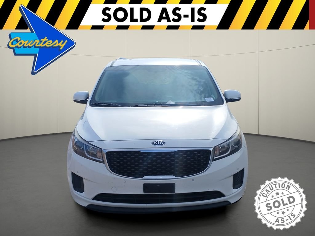 Used 2017 White Kia LX image 2