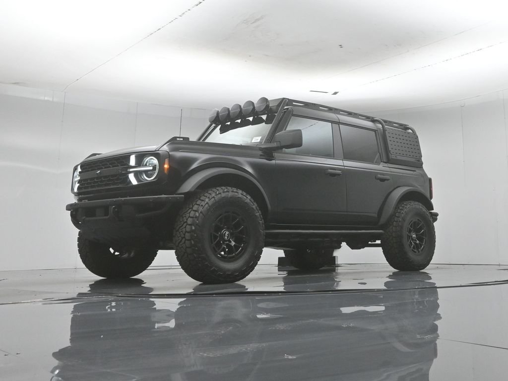 New 2026 Shadow Black Ford Badlands image 46