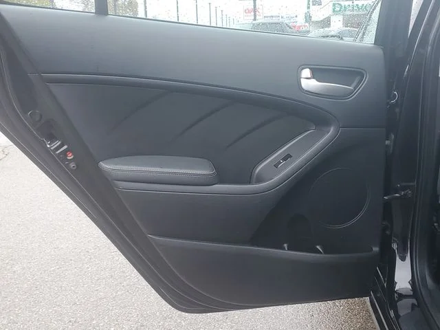 2018 Kia FORTE LX - Photo 11