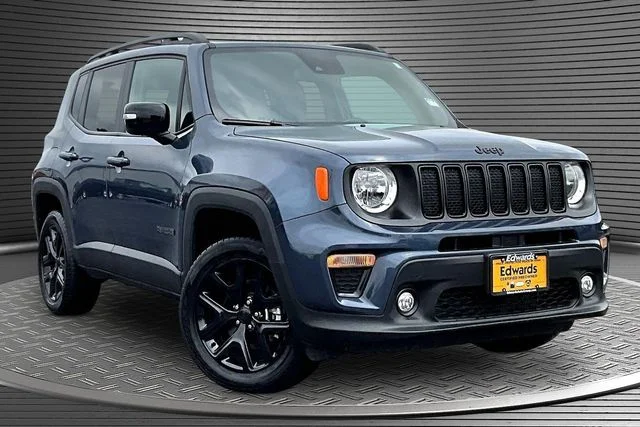 Used 2022 Blue Jeep Altitude image 3