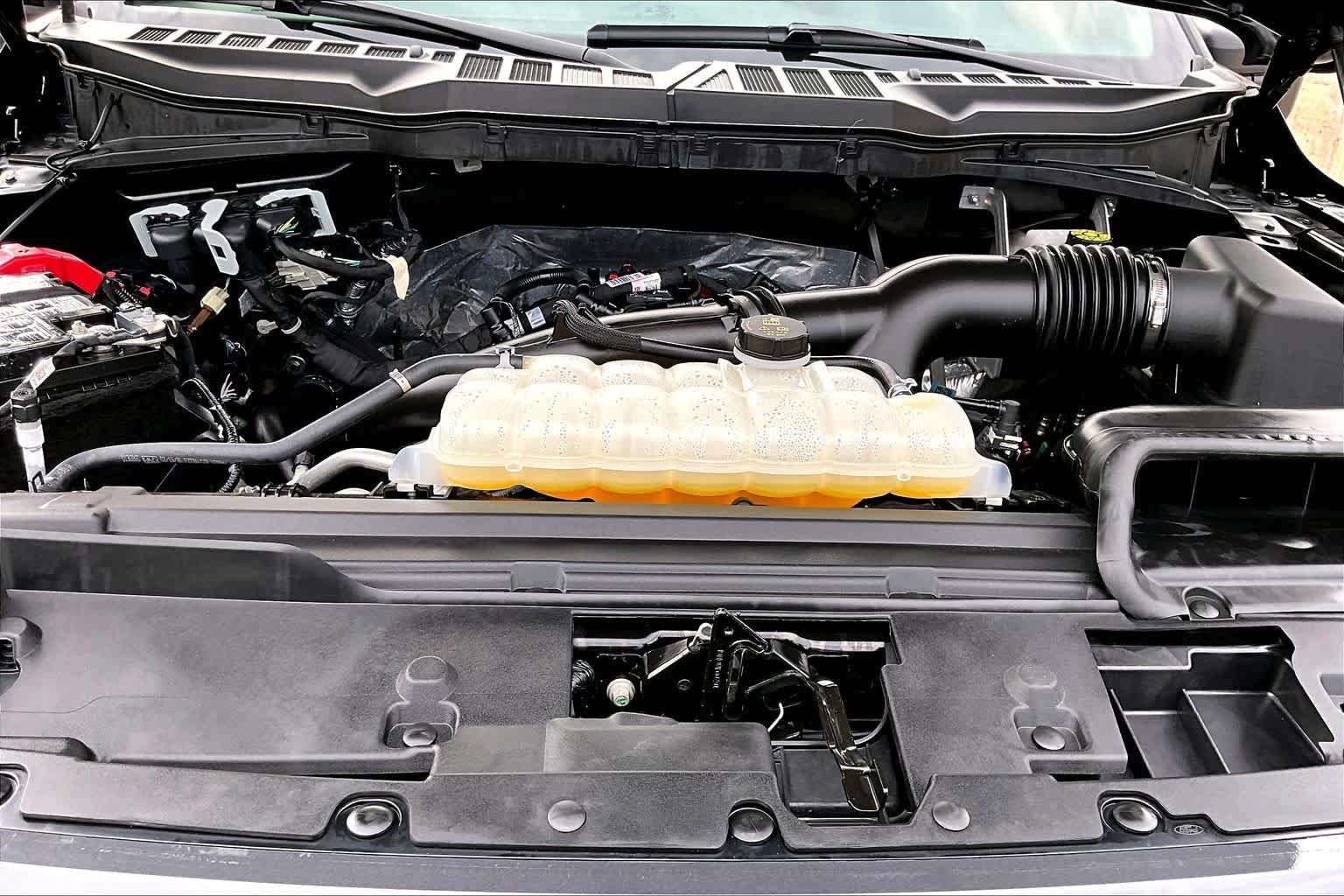 Used 2025 Agate Black Ford STX image 32