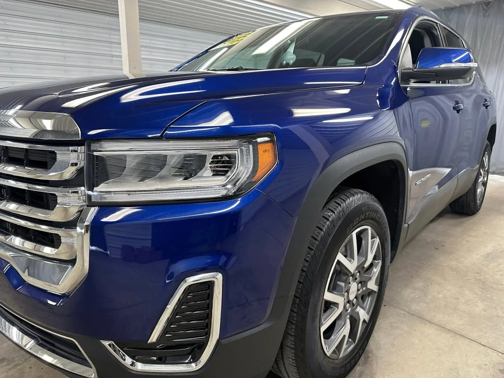 Certified Used 2023 Ultra Blue Metallic GMC SLE image 35