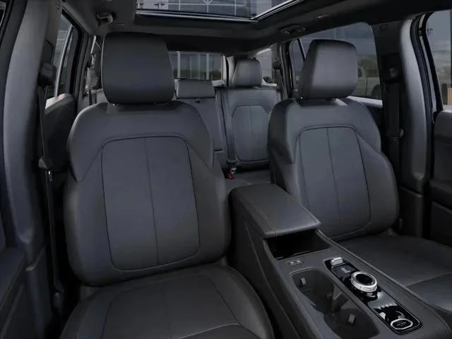 New 2026 Diamond Black Crystal Pearl-Coat Exterior Paint Jeep Limited image 42
