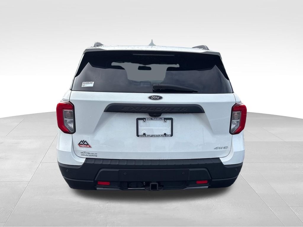 Used 2022 White Ford Timberline image 4