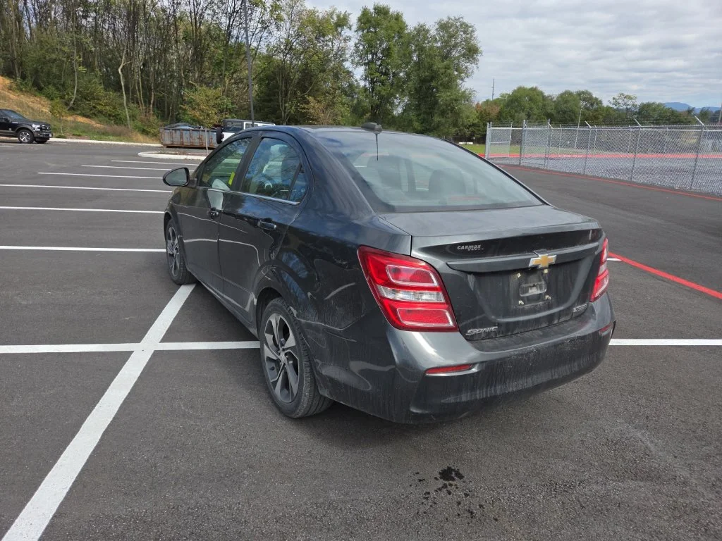 Used 2019 Gray Chevrolet Premier image 11