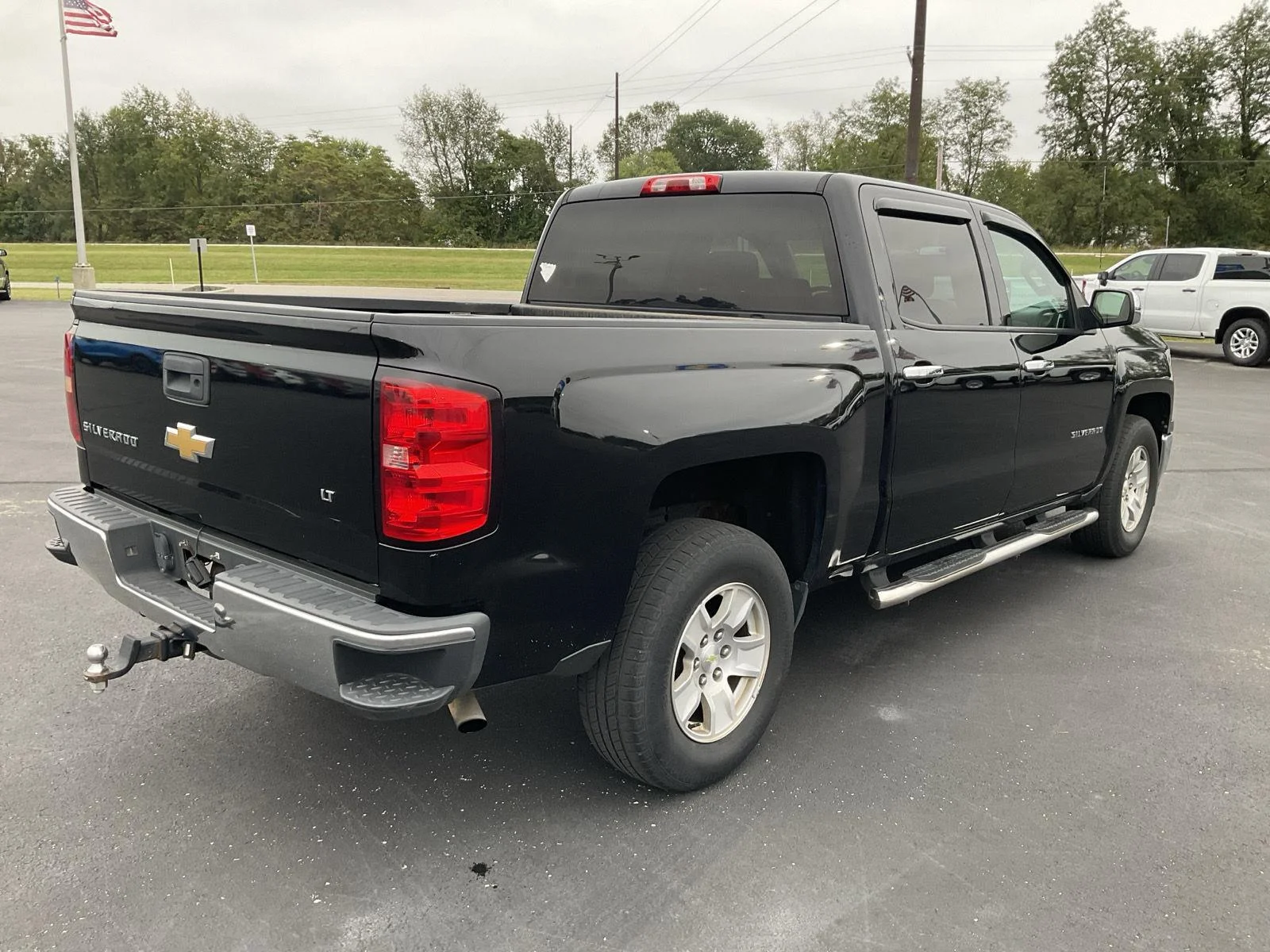 Used 2014 Black Chevrolet LT image 6
