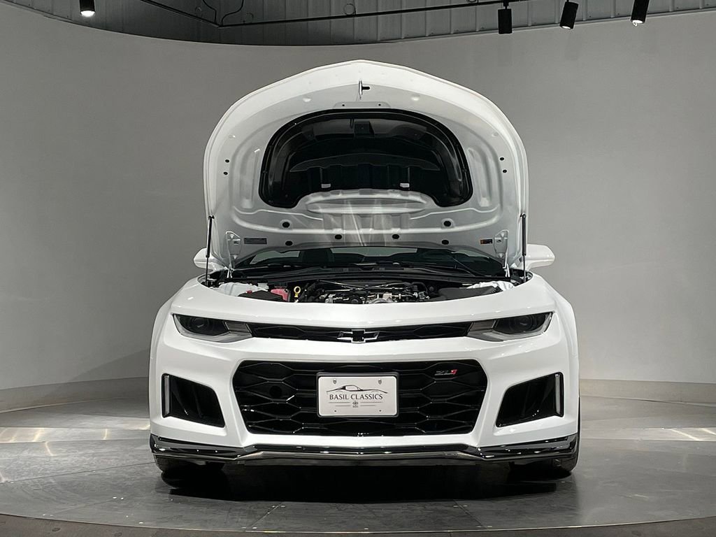 Used 2023 Summit White Chevrolet ZL1 image 25