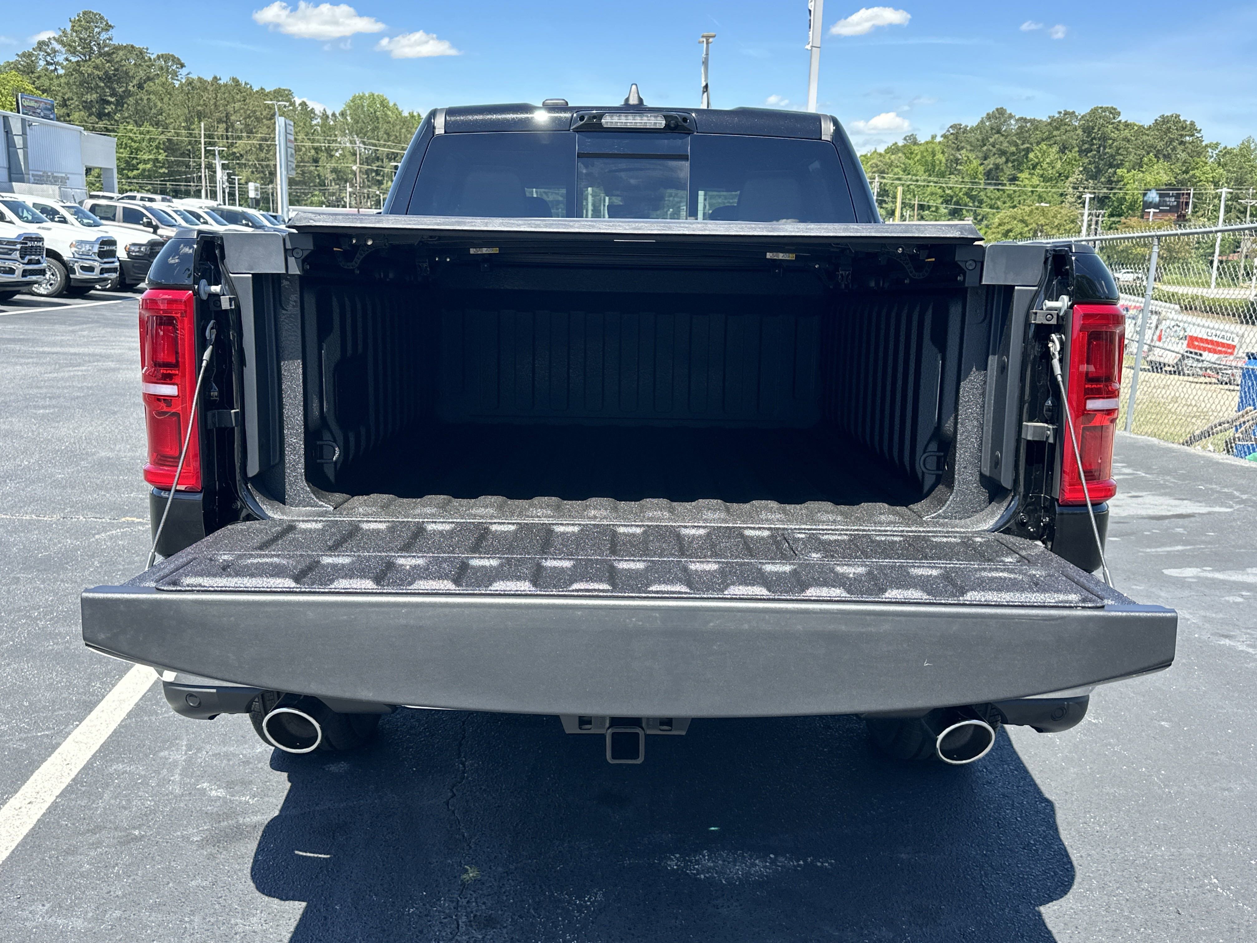 2025 RAM 1500 Limited - Photo 20
