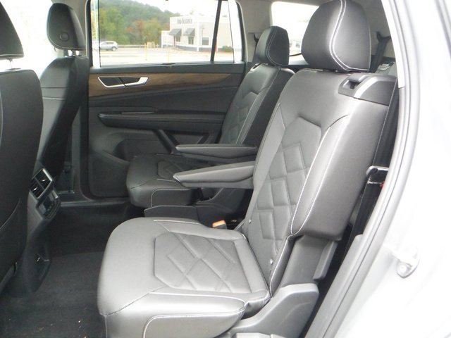 2026 Volkswagen Atlas SE w/Tech - Photo 36