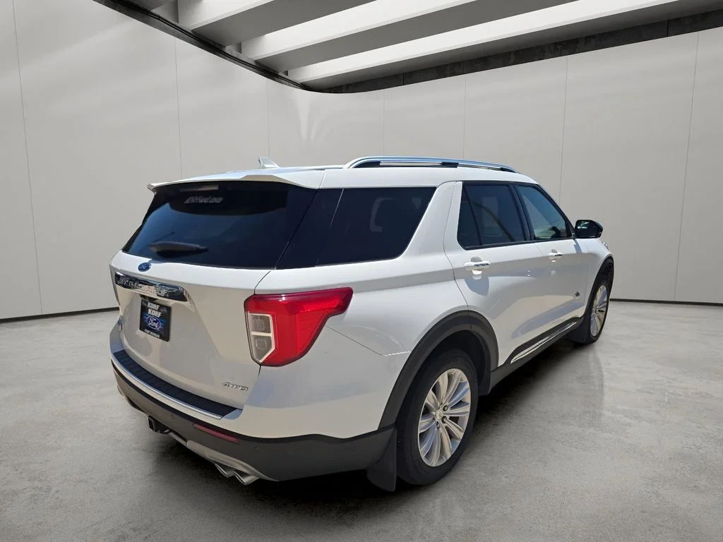 Used 2023 White Ford King Ranch image 5