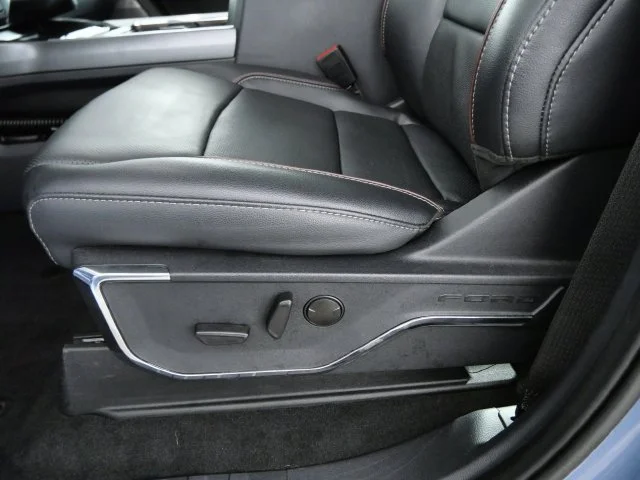 Used 2023 Gray Ford Lariat image 19