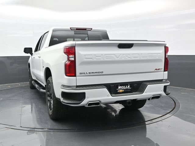 New 2026 Summit White Chevrolet RST image 5