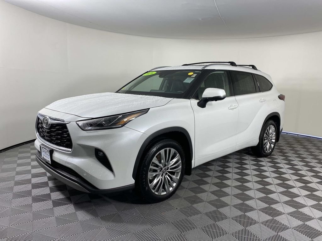 Used 2026 Beige Toyota Platinum image 4