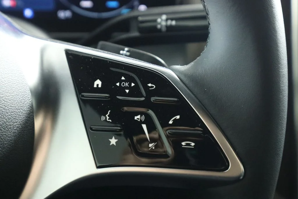 2025 Mercedes-Benz GLC Base - Photo 12