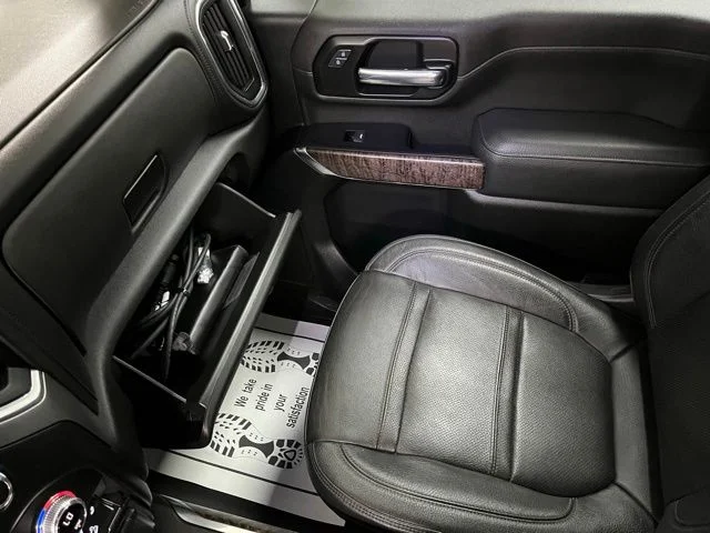 Used 2022 Black GMC Denali image 40