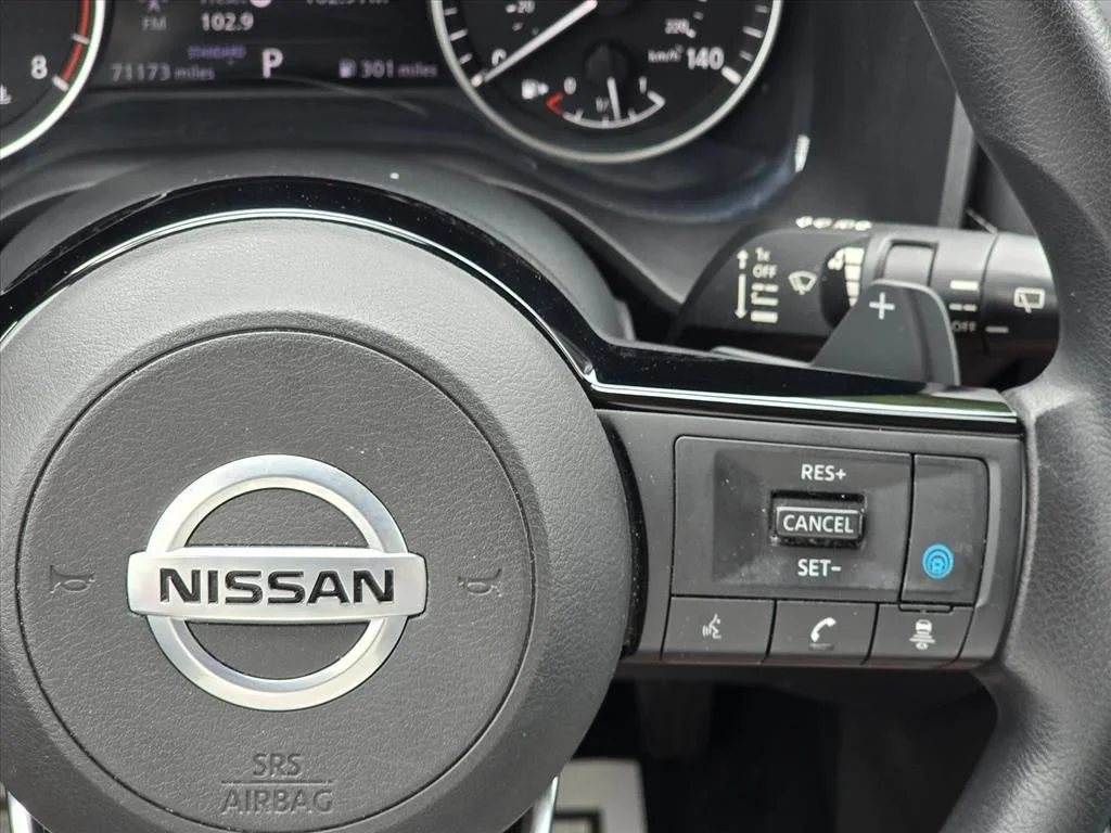 Used 2021 Blue Nissan SV image 16