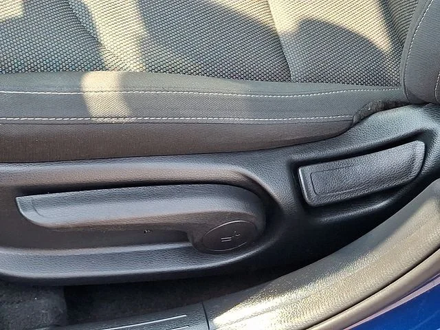 Certified Used 2023 Blue Kia LXS image 27