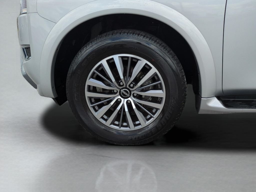 Certified Used 2023 Silver Nissan SL image 10