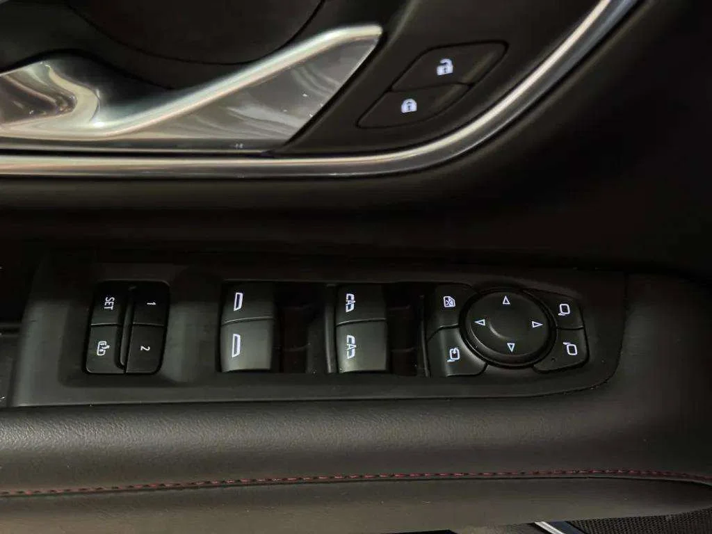 2024 Chevrolet Suburban RST - Photo 21
