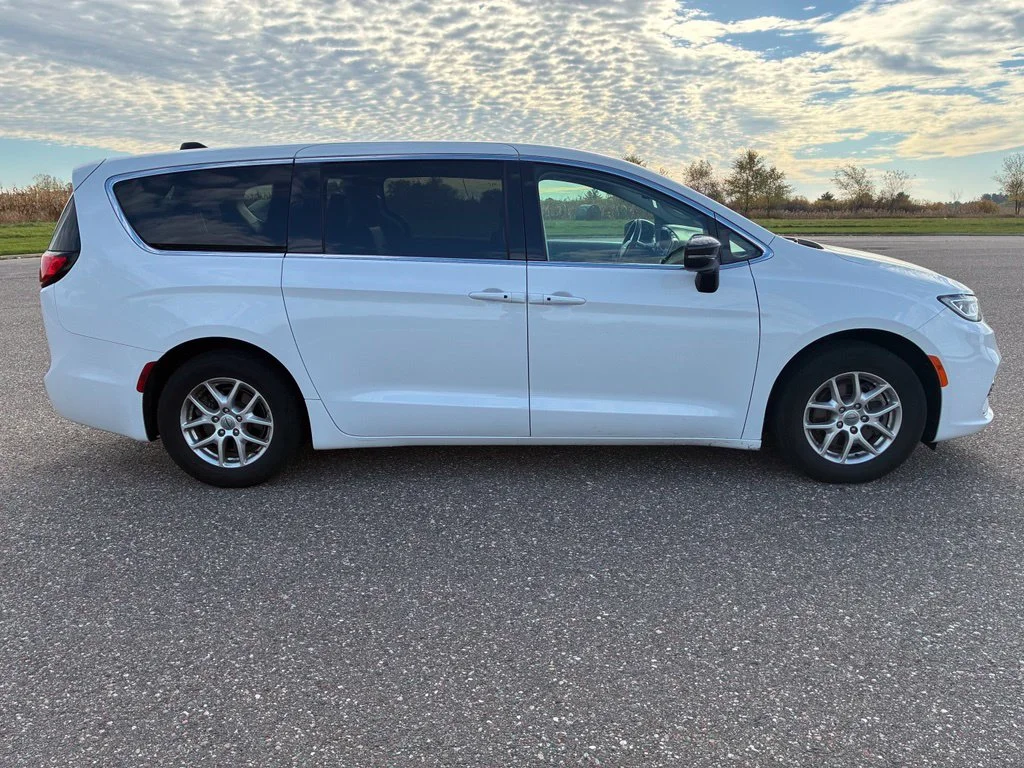 2024 Chrysler Pacifica