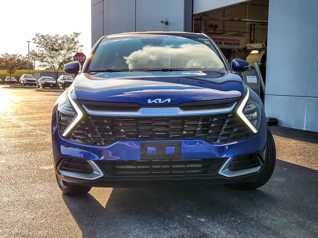 Used 2023 Blue Kia EX image 4