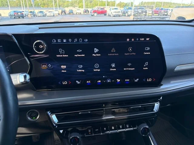 Used 2025 Sterling Gray Metallic Chevrolet LT image 24
