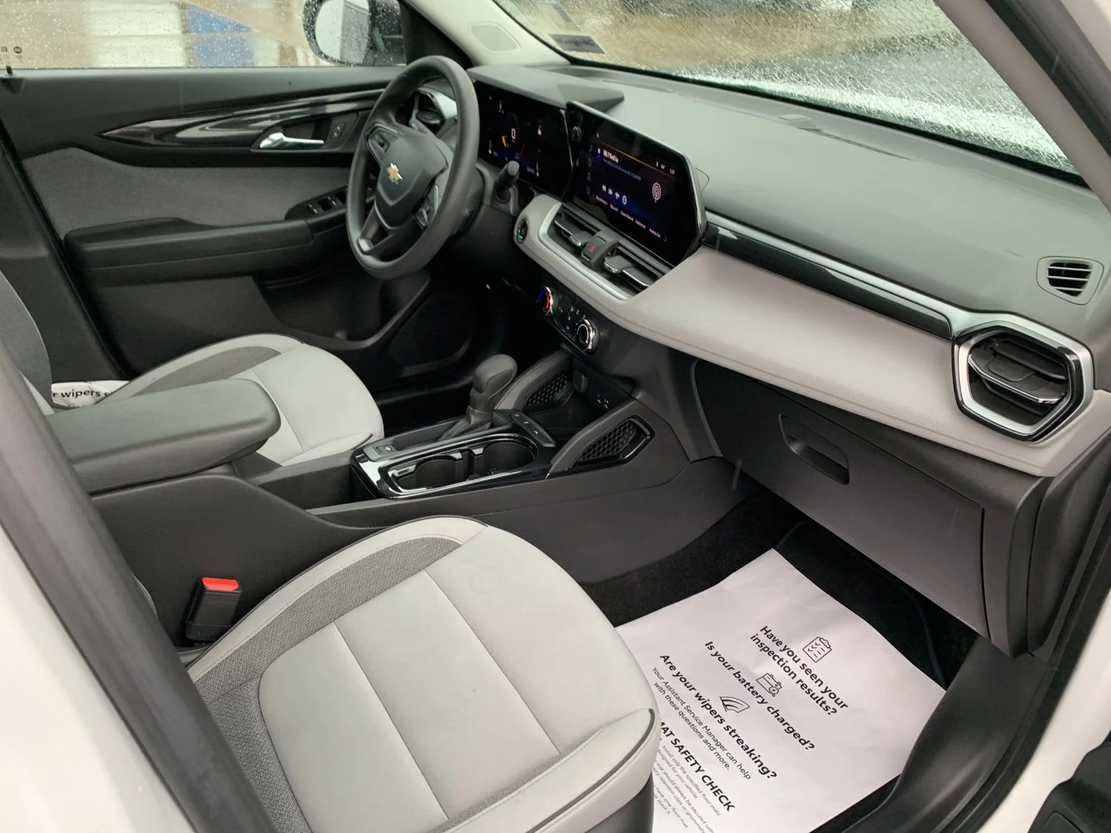 Used 2024 Summit White Chevrolet LS image 17