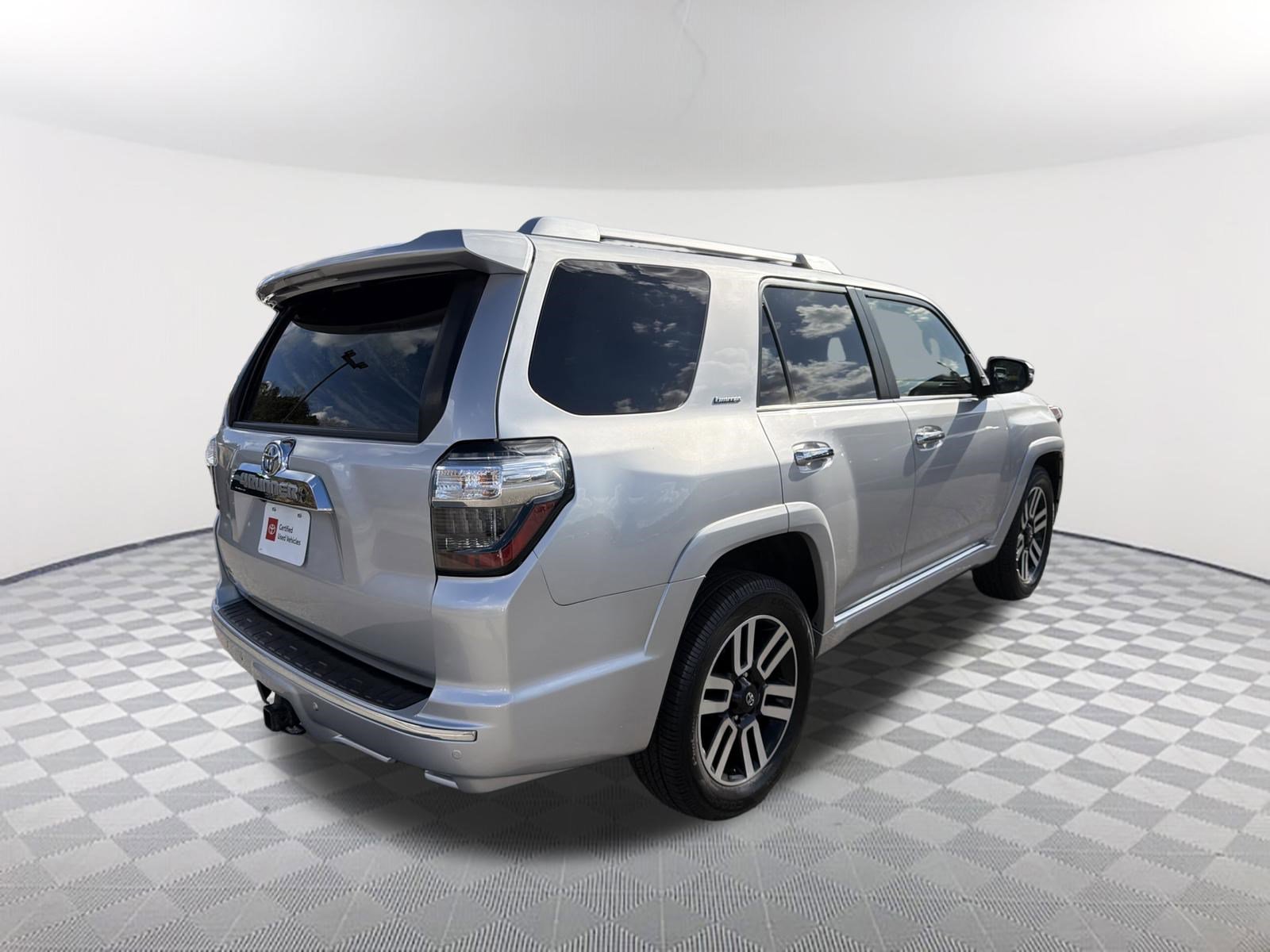 2022 Toyota 4Runner Limited - Photo 17