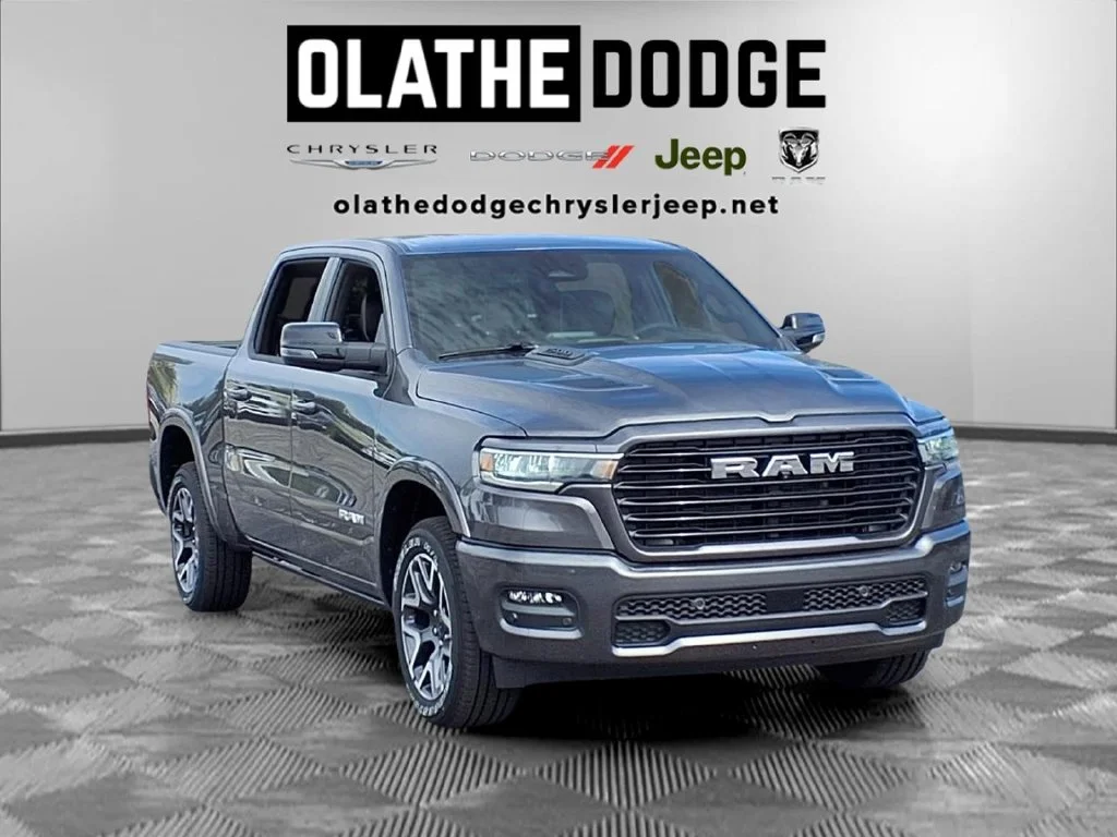 New 2026 Granite Crystal Metallic Clear-Coat Exterior Paint RAM Laramie image 31