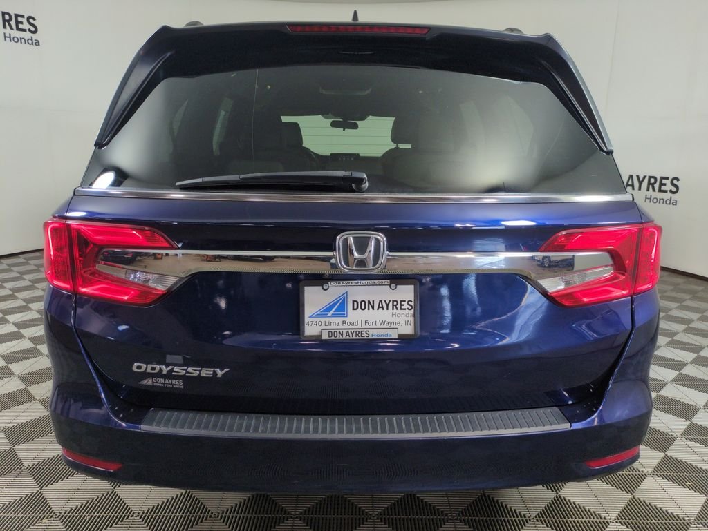 Used 2018 Obsidian Blue Pearl Honda EX image 4