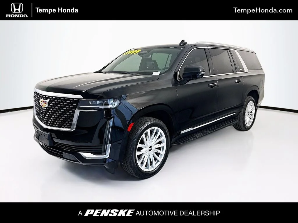 2023 Cadillac Escalade ESV 4WD Luxury's photo