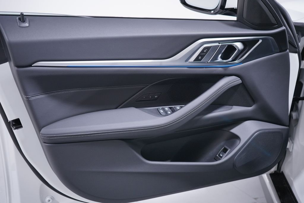 New 2026 Alpine White BMW eDrive40 image 15