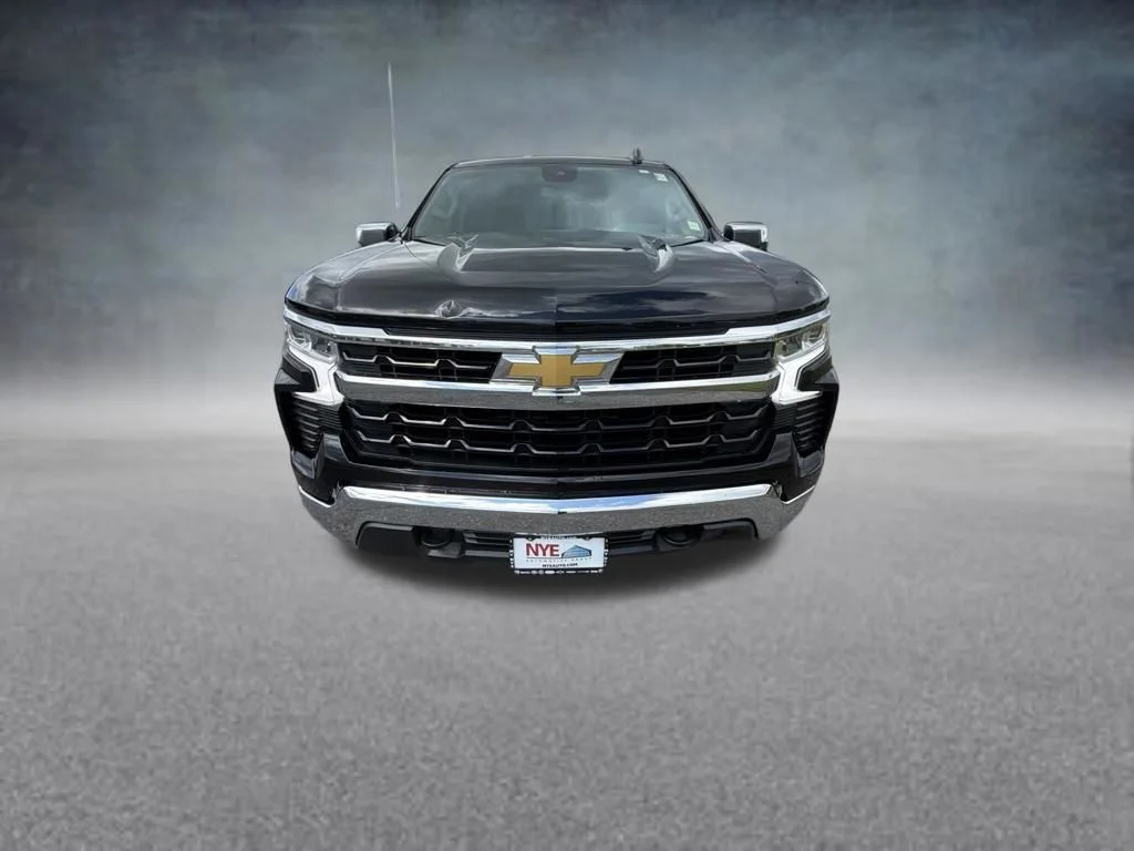 Used 2023 Black Chevrolet LT image 9