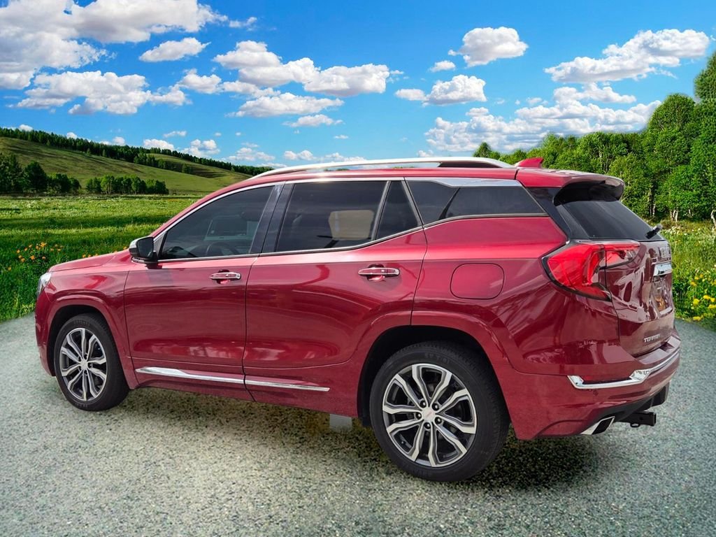 Used 2019 Red GMC Denali image 4