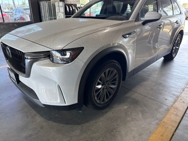 Used 2024 White Mazda Preferred image 2